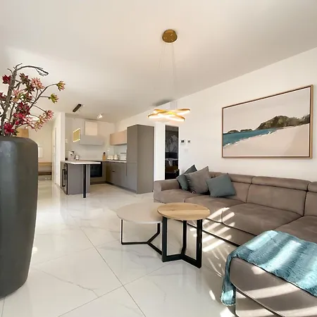 Gemini Krk Apartman Malinska